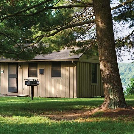 Hueston Woods Lodge And Conference Center College Corner Εξωτερικό φωτογραφία