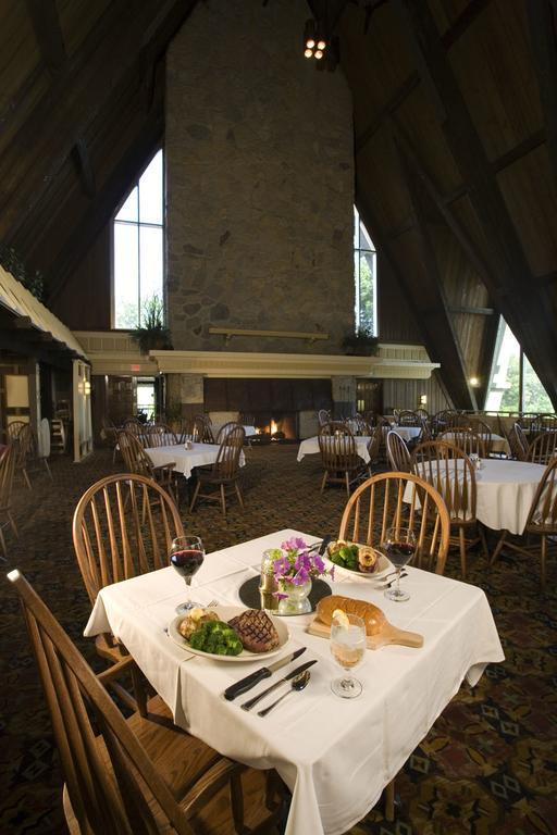 Hueston Woods Lodge And Conference Center College Corner Εξωτερικό φωτογραφία